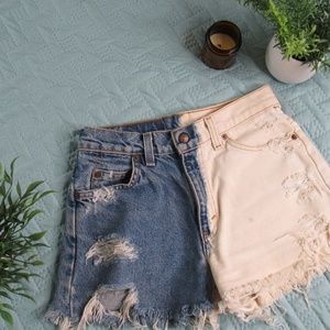 Two-Toned Levis Vintage Shorts